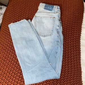 Size 27 Abercrombie mom jeans